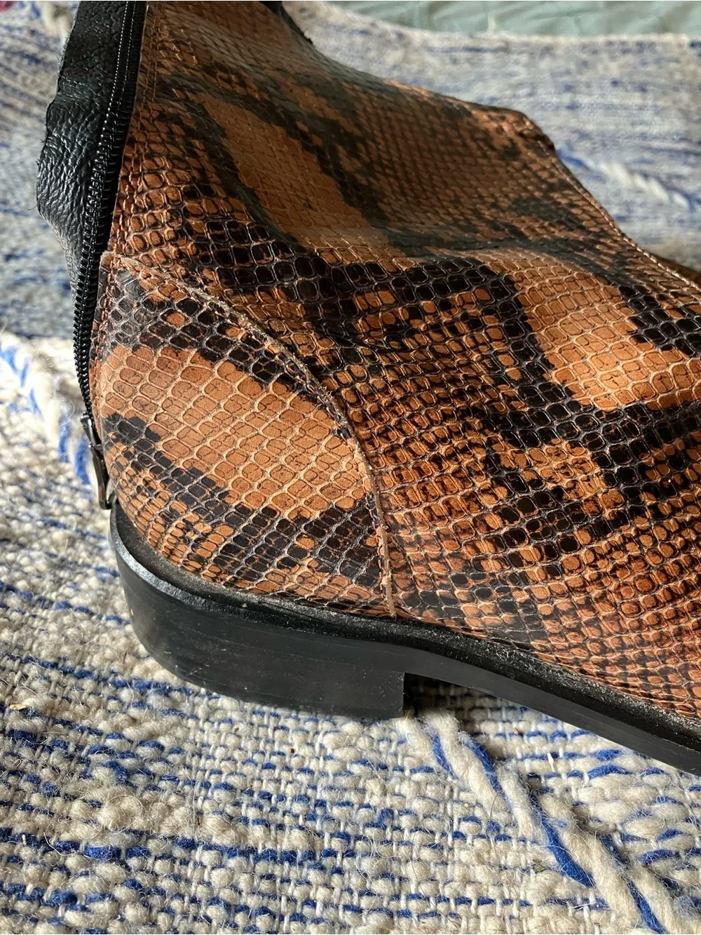 Intervalle snakeskin leather vintage like boots